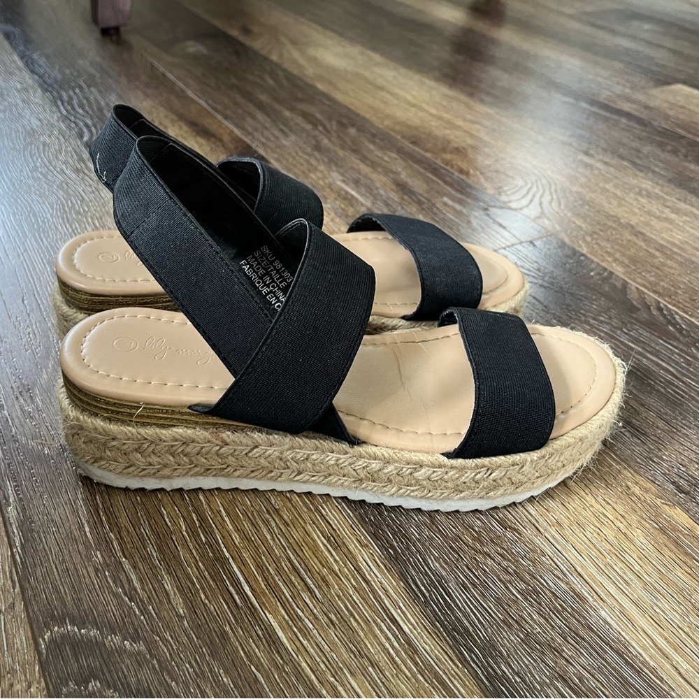 Lilly Morgan Sandal size 7